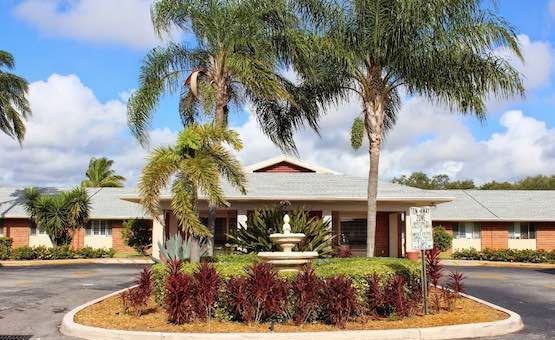 Wilton Manors Health & Rehabilitation Center | Retirement Living