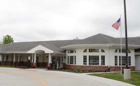 Best Assisted Living In Davenport, IA | Retirement Living